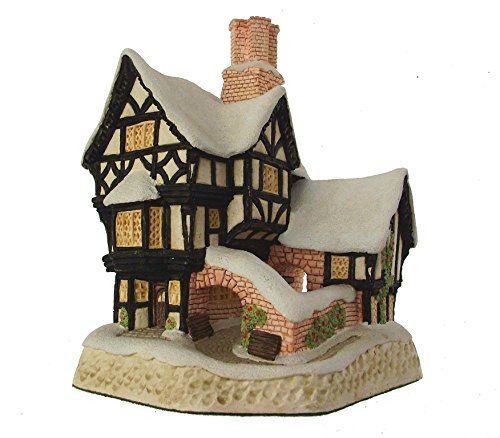 1990 David Winter Mister Fezziwig's Emporium J Hine