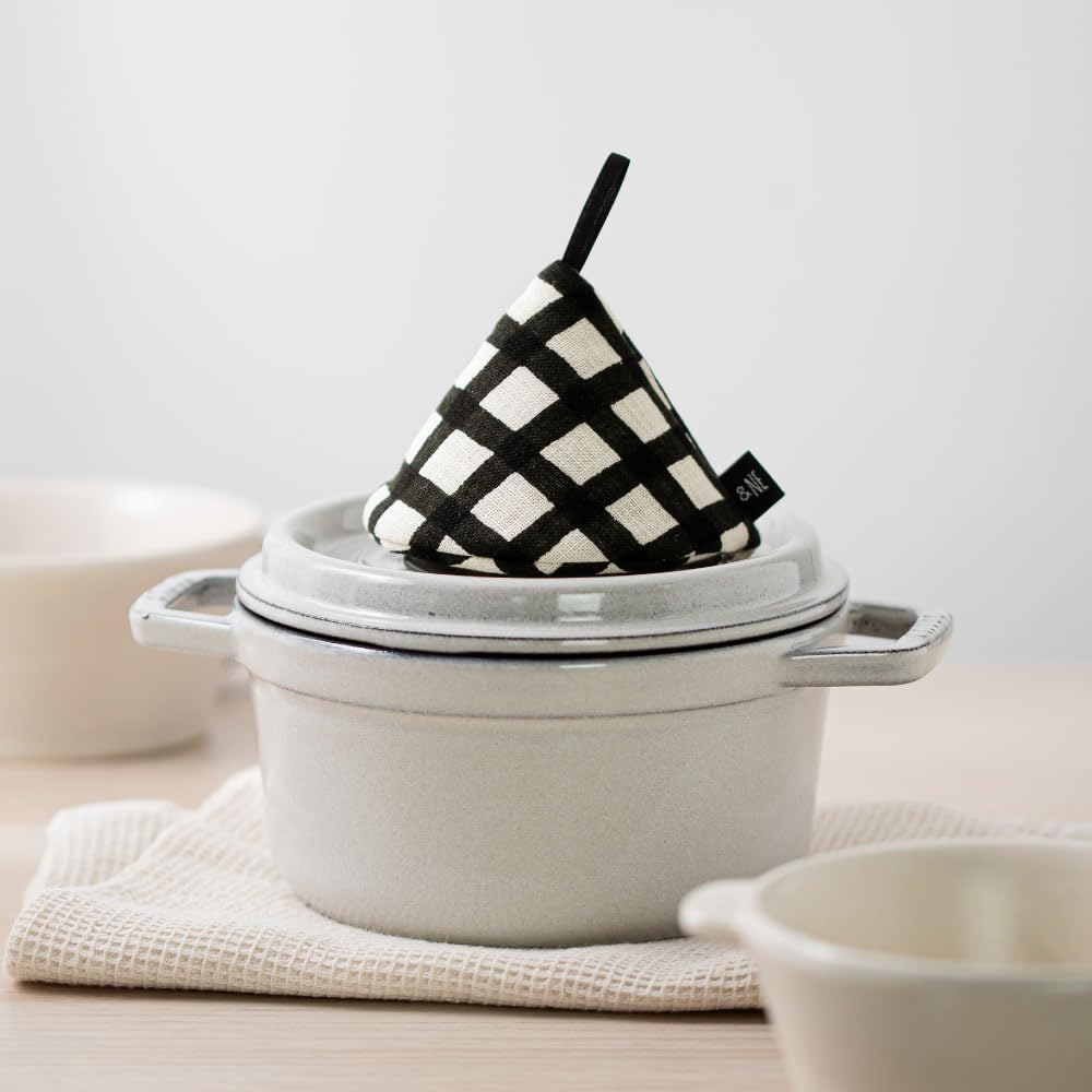 &NE NHK-048-LCBK Triangular Pot Holder, Linen-Like Checker, Black, Diameter 4.9 x Height 3.5 inches (12.5 x 9 cm), Made in Japan, Kitchen Mittens, Staub, Handle, Pot Lid, Fabric, Loop, Small, Washable