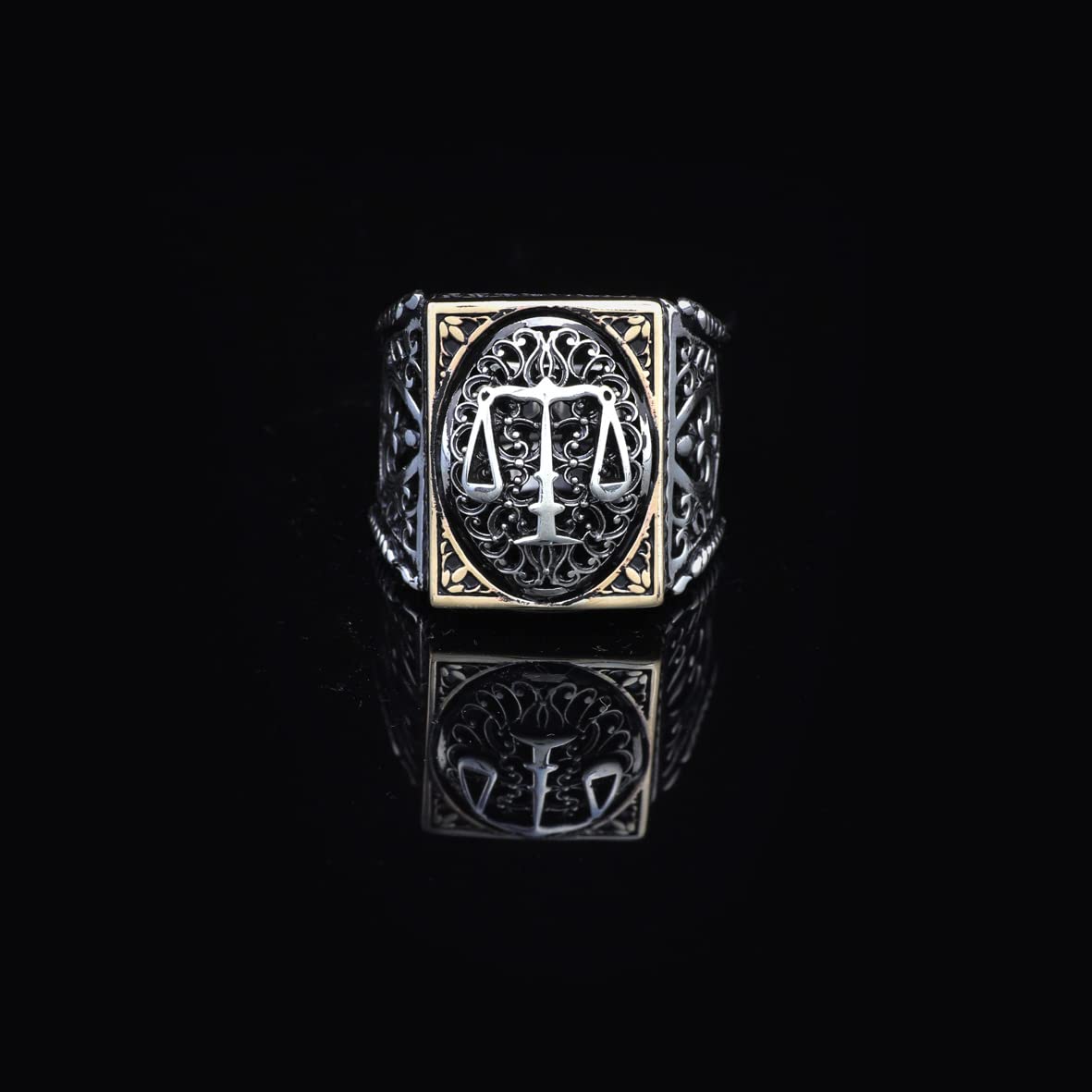 Anello Libra in Argento 925 per Uomo – Stile Vintage, Inciso a Mano, Lucido – Anello con Sigillo per Avvocato con Panno per la Pulizia dell’Argento Adeau (35)