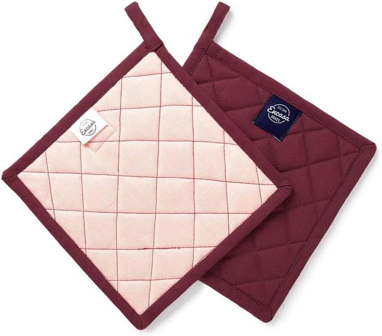 Encasa XO Heat Resistant Cotton Pot Holders with Hanging Loop - Set of 2 - Maroon - Multipurpose Quilted Everyday Hot Pad for Kitchen, Camping, BBQ & Microwave - 8x8 in - Image 2