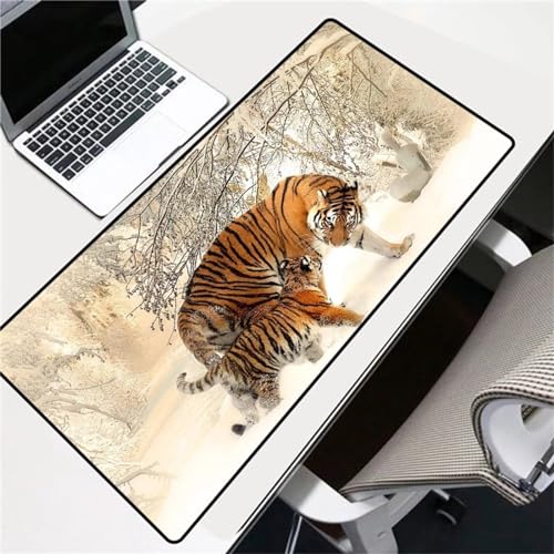 Tapis de Souris Gaming XXL 700x400x5mm,Surface Spéciale Améliore la Vitesse et la précision,Base en Caoutchouc Antidérapant,Sous-Main Bureau pour Tous de Souris et Clavier Scène de neige de tigre