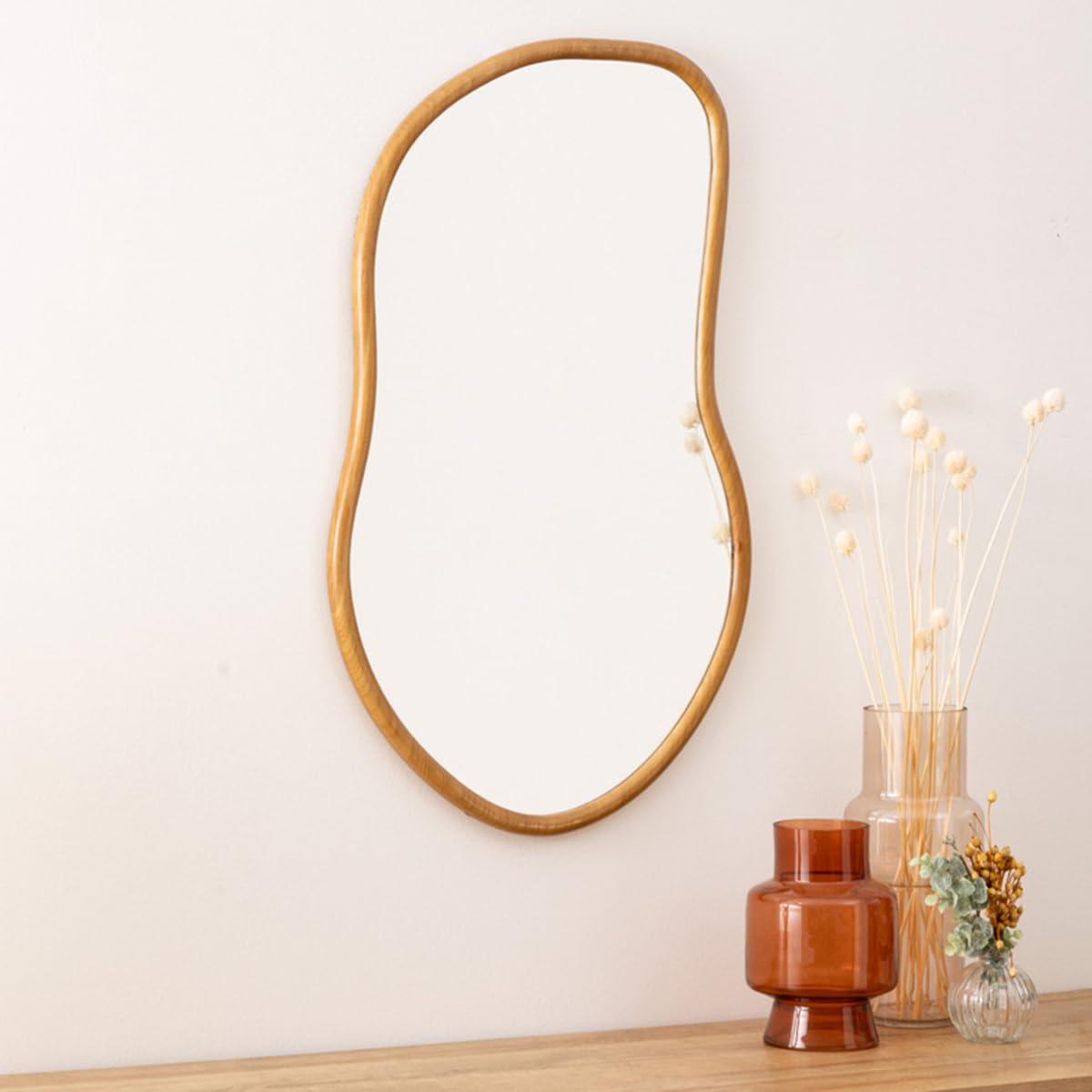 Atmosphera Interior Designer - Espejo Livia con Forma orgánica - Espejo de Pared de Madera para Dormitorio, salón y recibidor - 45 x 75 cm - Beige