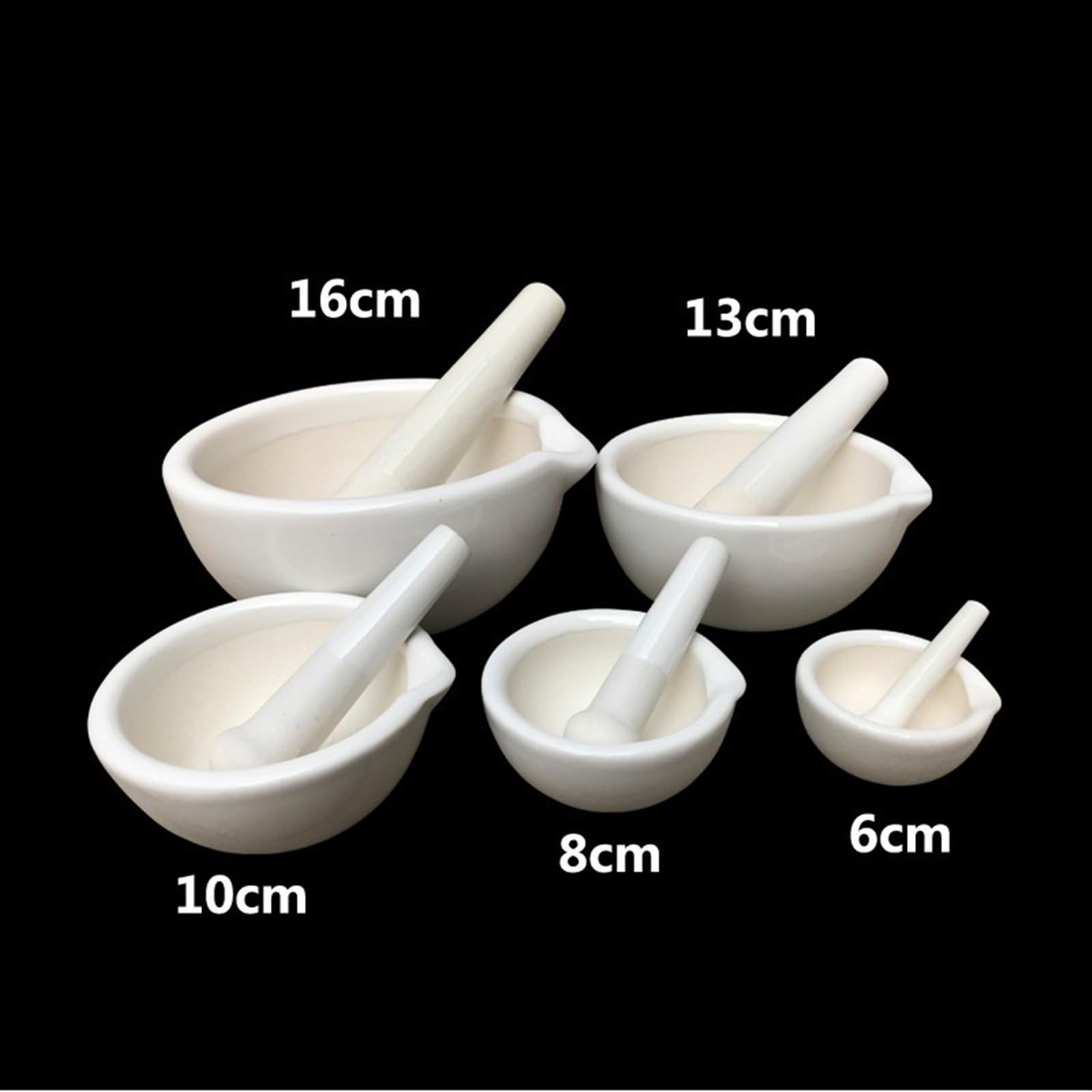 Ensemble pilon et mortier en porcelaine
