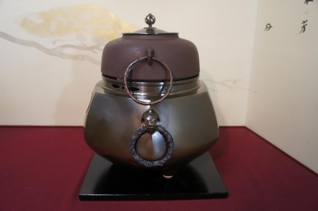 在銘平丸釜添え 砂張銅六角鬼面風炉釜 400W電熱器 込み