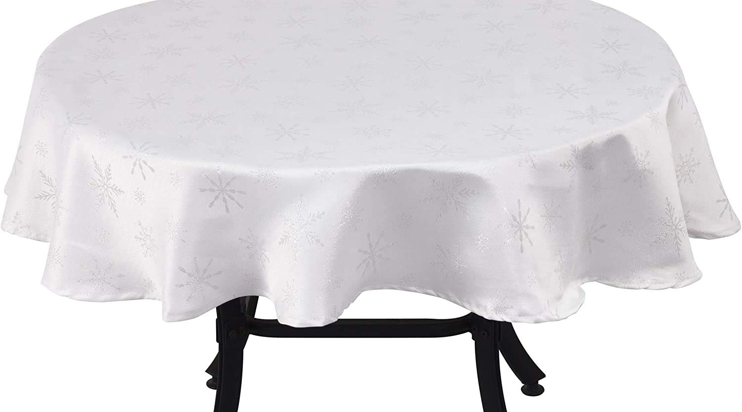 Diana Cowpe White Christmas Seasonal Snowflake Tablecloth Metallic Silver Snowflakes Xmas Dinner Table (137Cm (54") Round)
