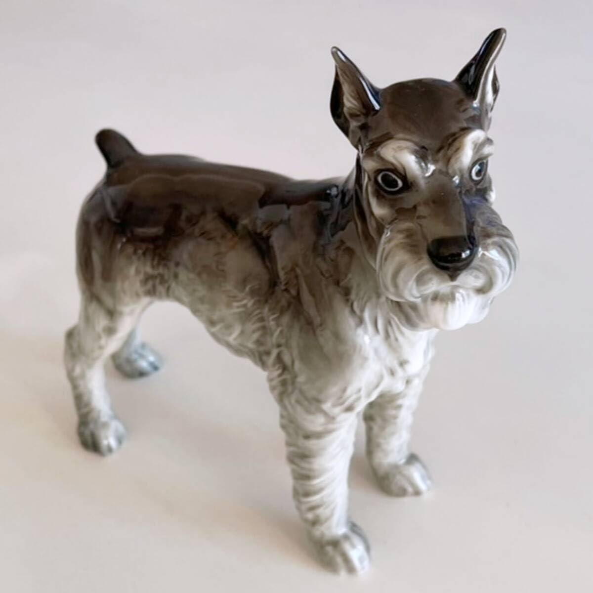 HUTSCHENREUTHERフッチェンロイター　シュナウザー犬フィギュリン置物 2026年最新】hutschenreuther 置物の人気アイテム - メルカリ