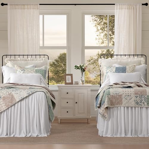 Image of Paseo Road Patchwork 3 Piece Queen Size Quilt Set