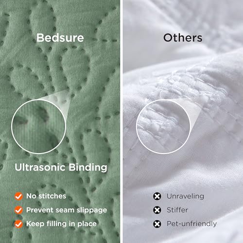 Image of Bedsure Quilts Queen Size - Ultra Soft Pre-Washed Cloud-Like Bedding, All-Season Lightweight Comforter for Country Bedroom, Leaf Design Coverlet in Sage Green, 90 x 96 Inches