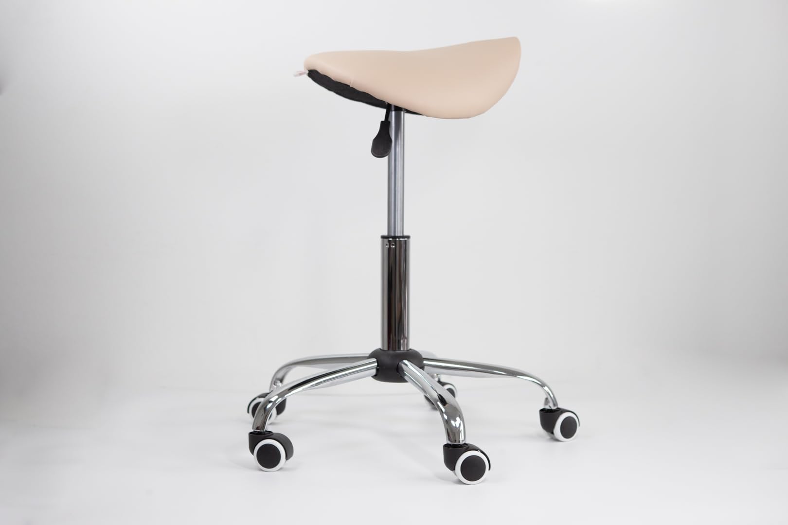 ZEN - Sgabello Pro con rotelle - sgabello ergonomico per una seduta sana e rilassata - sgabello regolabile in altezza - ideale per lettini massaggio, ufficio, studio e salone di bellezza (crema)
