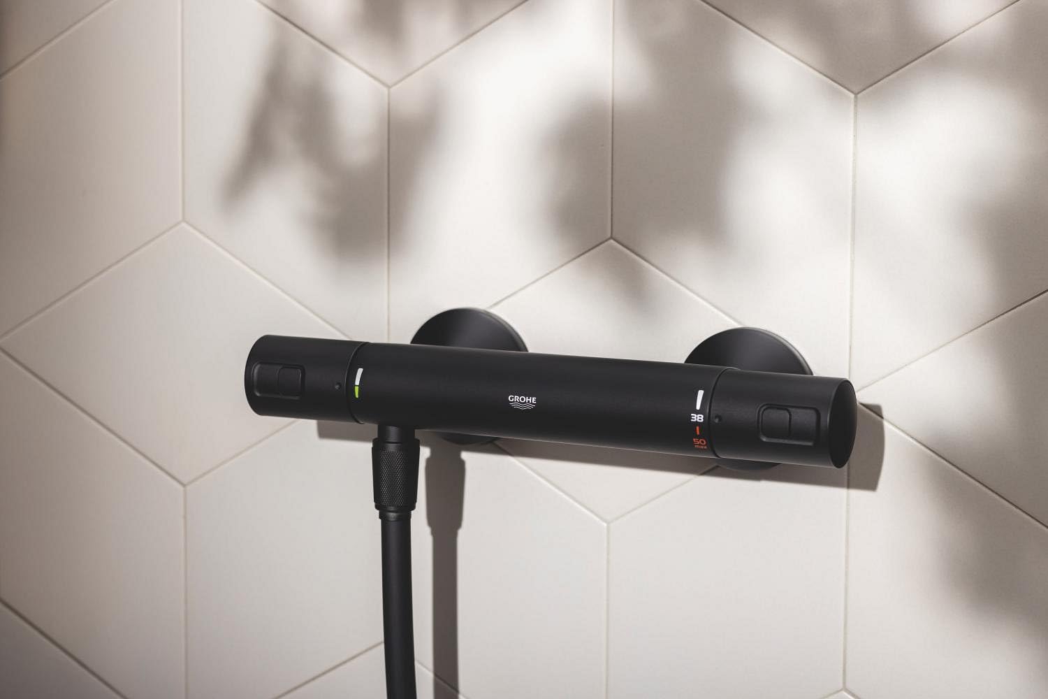 GROHE Precision Start Mezclador termostático para ducha QuickFix (montaje en pared, ahorro de agua, botón de seguridad a 38 °C), Negro mate 345942430