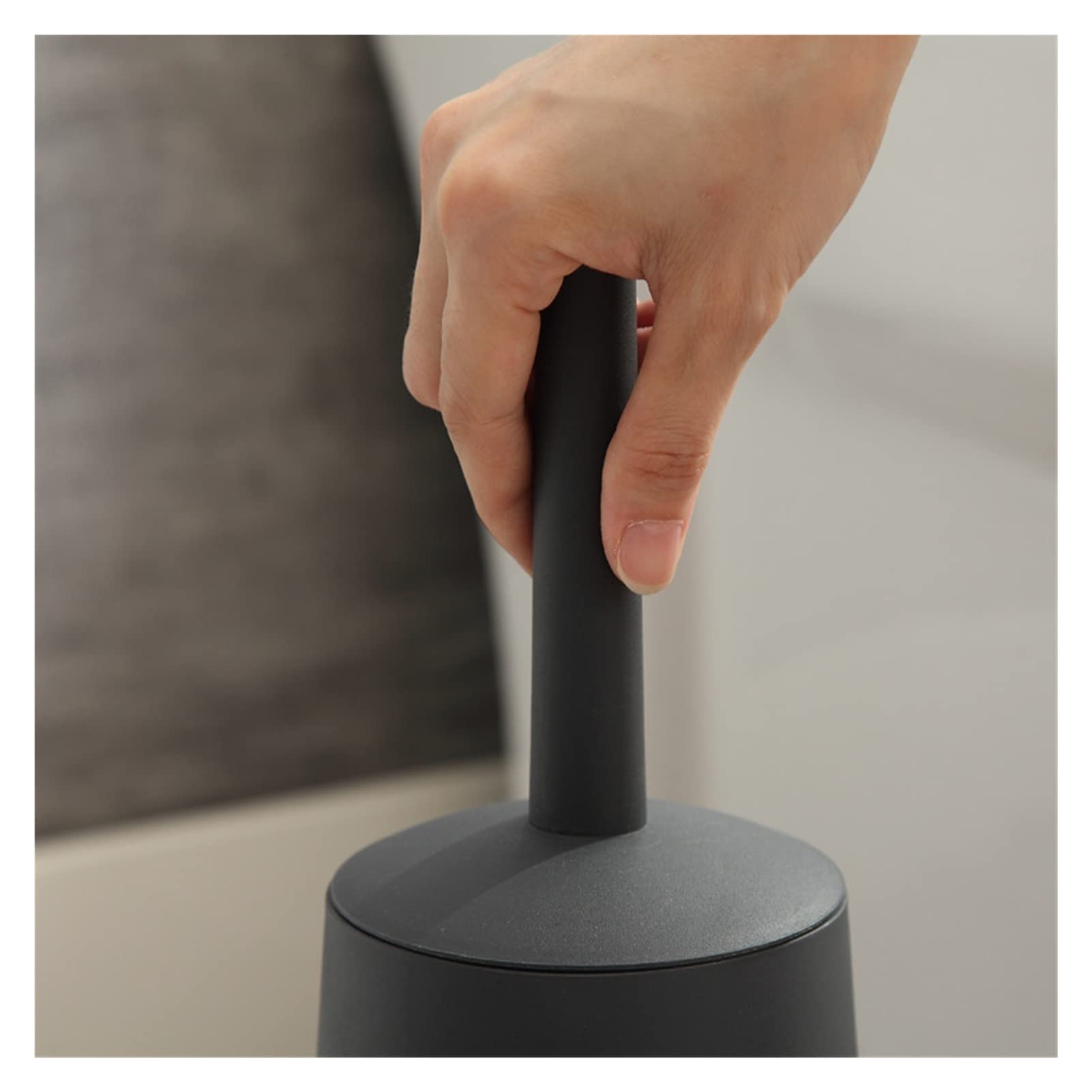Set scopino per WC Nero con Testina in plastica, Supporto da Pavimento e Copertura per Maniglia – Strumento Essenziale per la Pulizia del Bagno e Accessori per un'igiene Efficace