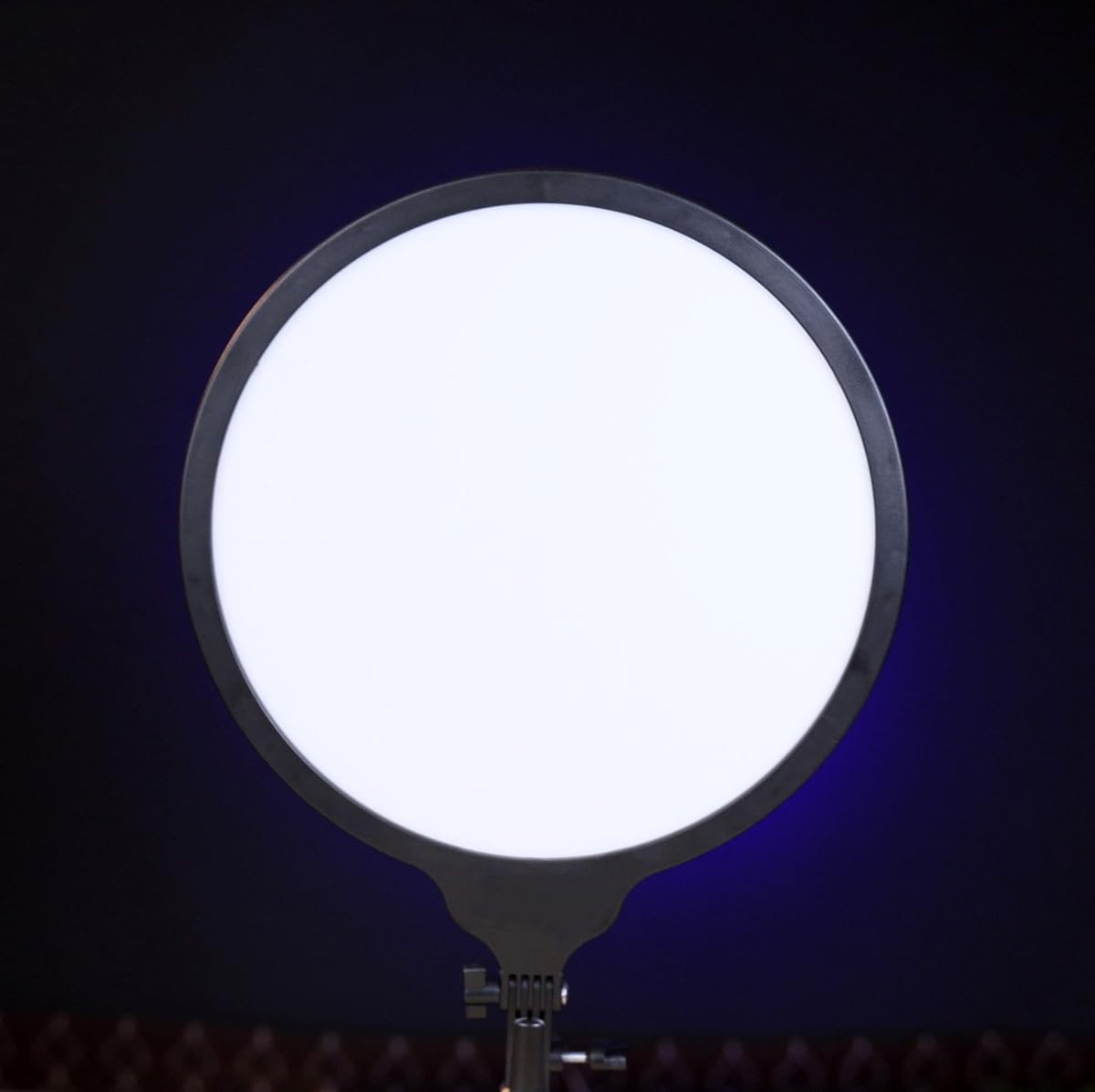 Coverzone Tripodlu Halka Işık 8.4 inç (21.5cm) 180cm Kablolu Stüdyo Işığı Ürün ve Görsel Fotoğraflama Işığı Fotoğraf Makinesi Kamera Youtuber Twich Ring Light Yayıncı Işığı (SW840 8.4inç Siyah)