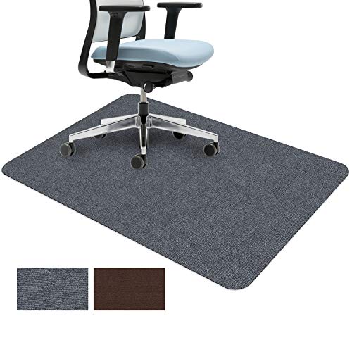 最安値 チェアマット 床保護マット ズレない 140x90cm 厚み4mm フロアマット フローリング デスク 机下 椅子 床傷防止 吸音 滑り止め 丸洗い可能 カット可能 床暖房対応 掃除簡単 幅広く使える 足元マット グレーの価格比較
