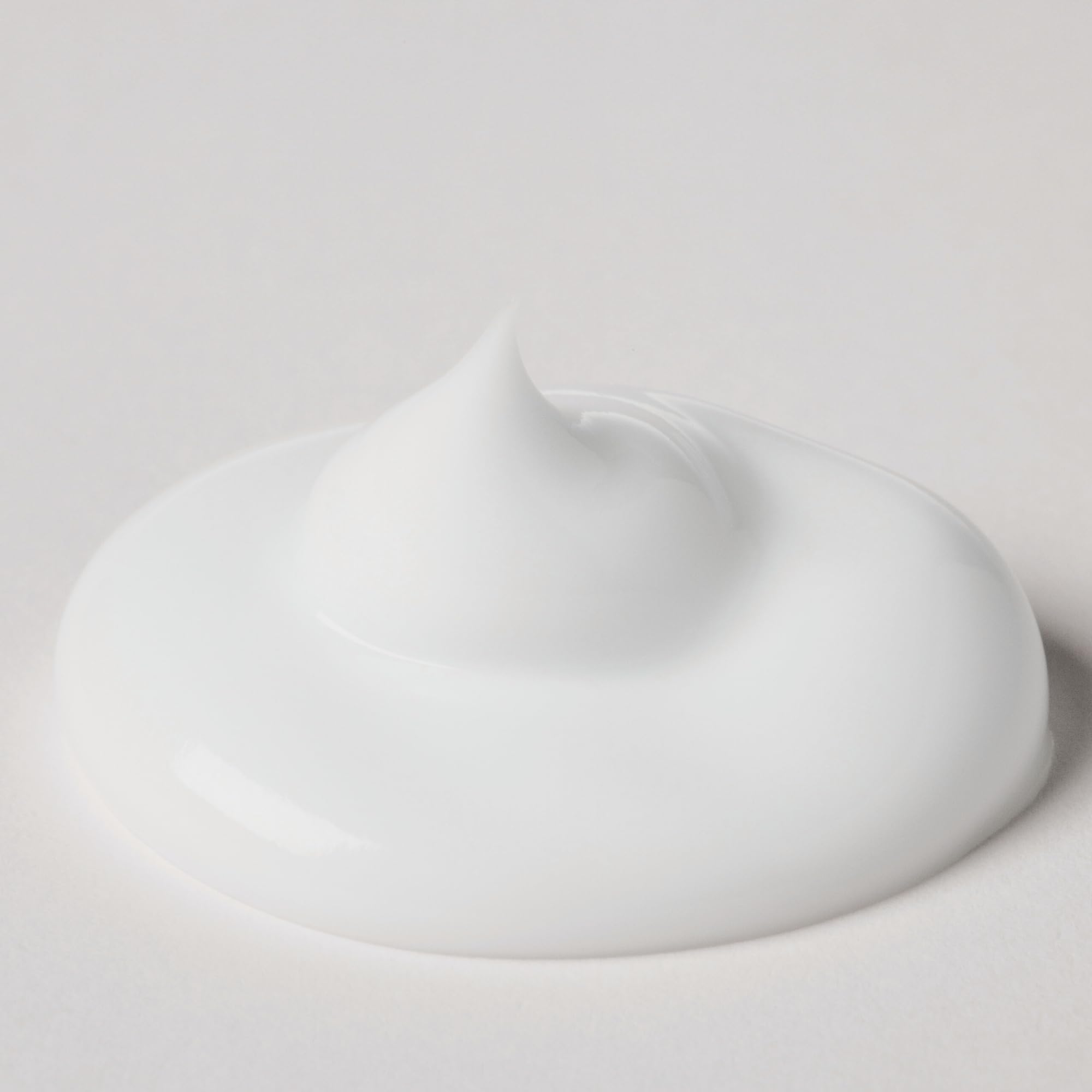 The Glow Hydrating Luminizer | Crema facial vegana con aloe vera, triple ácido hialurónico y Reishi – Hidratación y brillo para piel seca – Cuidado de día Clean Beauty