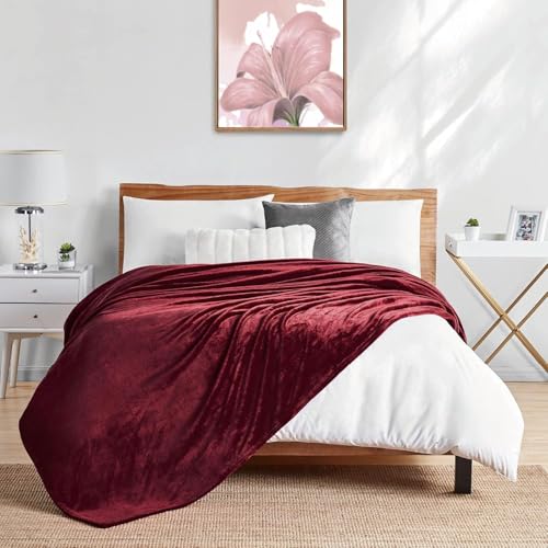 Image of Harleen Blankets, 250 GSM Super Soft Flannel Cozy Blankets for Single Bed, Washable Lightweight Blanket for Couch Sofa Bed Office, Warm Plush Blankets for All Season (Maroon, Double)