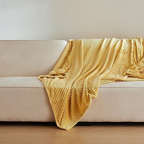 Simple&Opulence Luxury Flannel Fleece Home Furnishing Throw Blanket(Yellow, 50"x70")