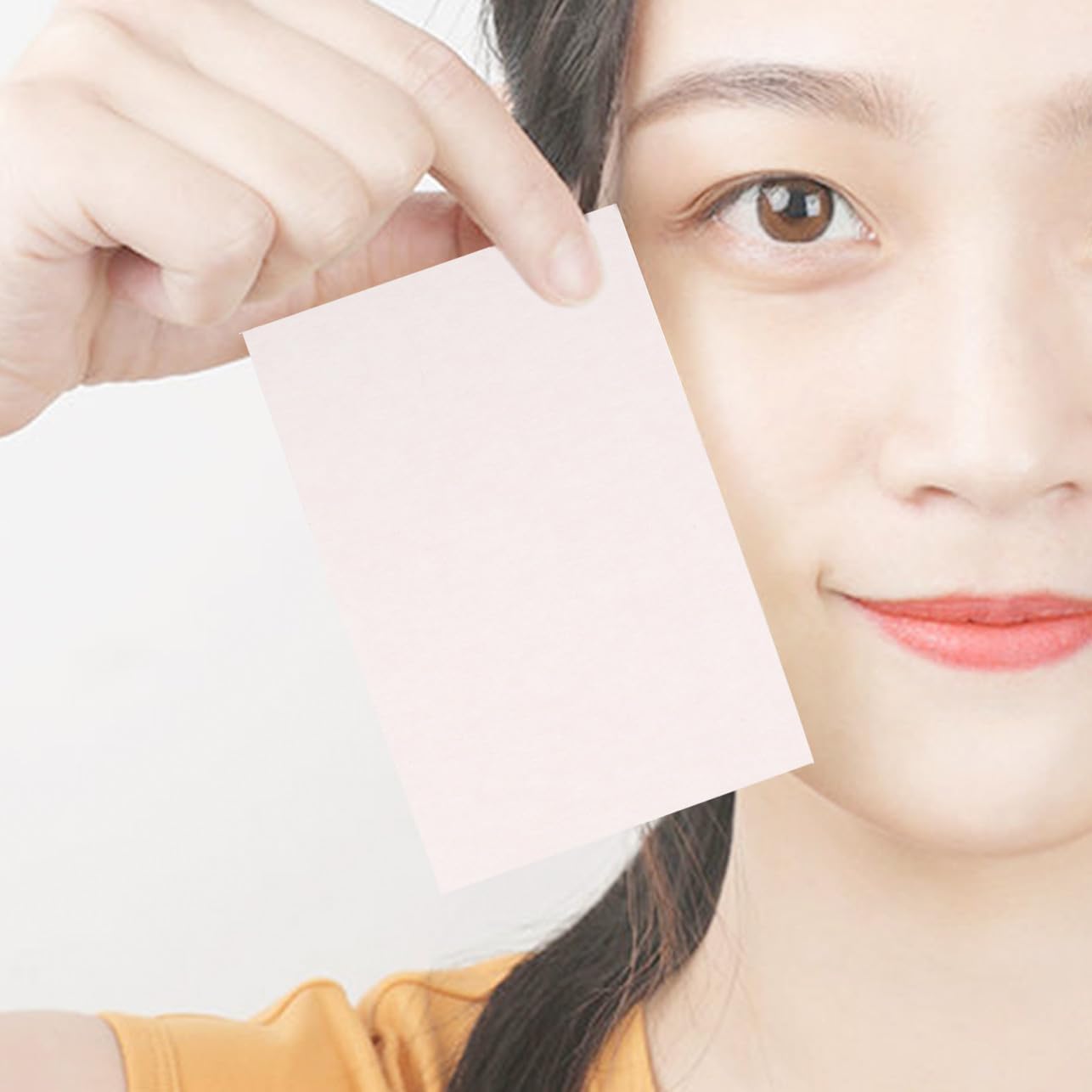 SHOWERORO Oil Absorbing Paper and Face Cleaning Blotting Sheets 2 Sets 200 Pieces Plant Pink Makeup Friendly Oil Control for Oily Skin Facial Use