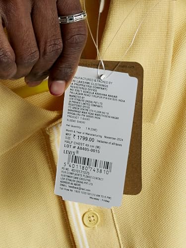 Image of Levi's Men's Solid Slim Fit Polo Shirt