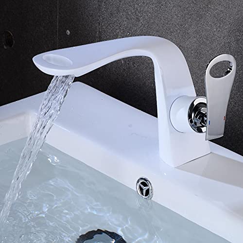 Robinet de lavabo cascade blanc pour créer une ambiance spa zen dans votre salle de bain