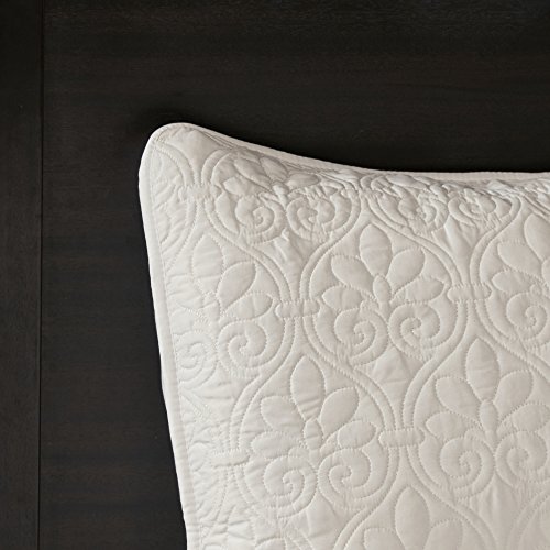 image for Madison Park Quebec Queen Size Quilt Bedding Set - Ivory , Damask – 
