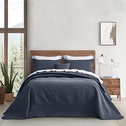 Image of HZ & HY Oversized King Bedspread, Embossed Damask Quilt Set King /Cal King, Lightweight Reversible Coverlet, Scalloped Edge - Deep Classic Look, 5 Piece, Navy Blue