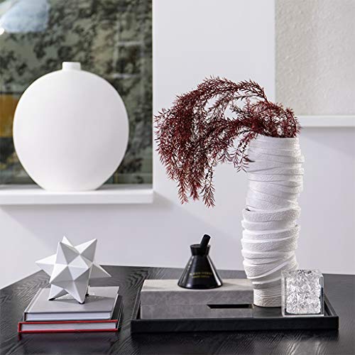 Vase en céramique blanc au design géométrique et épuré pour intérieur chic