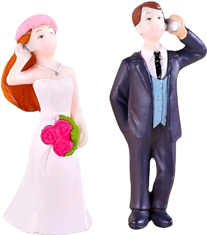 Funny Bride and Groom Miniature Figurines – Wedding Couple on Cell Phones – Cake Topper & Pot Decoration for Weddings, Plants, Desks, or Shelves-image-1
