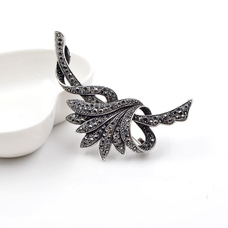 Broches fleurs strass pour mariage : l'accessoire idéal - 2