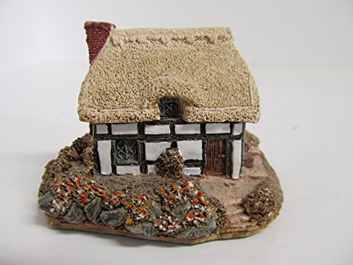 Lilliput Lane - White Riverview Cottage Sculpture - Fabulous Condition
