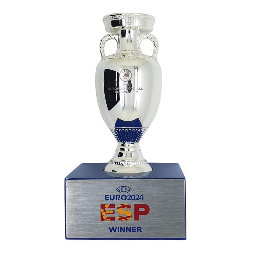 AMBALLCOM | Réplica Oficial del Trofeo de la Eurocopa 2024 (100mm) – Edición España Campeón con Pedestal Acrílico – Coleccionable para Aficionados al Fútbol