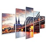 Unsere hochwertigen Bilder bestehen aus reinweißem Canvas mit echter Leinwand Struktur. Die Trägerplatte besteht aus solider Holzfaserplatte aus nachhaltiger Forstwirtschaft. Das von uns bedruckte Canvas Leinwandgewebe wird schon vor der Auslieferung auf die Holzplatten gespannt. Somit benötigen Sie keinen eigenen Rahmen oder eine andere Spannvorrichtung.