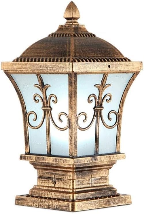 Luminaire extérieur étanche pour sublimer une clôture de jardin chic