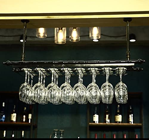 Casier à vin suspendu au design vintage et structure de plafond raffinée