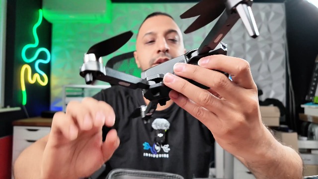 Drones for Adults with Cameras 1080P, 2 Batteries Foldable 4K Mini