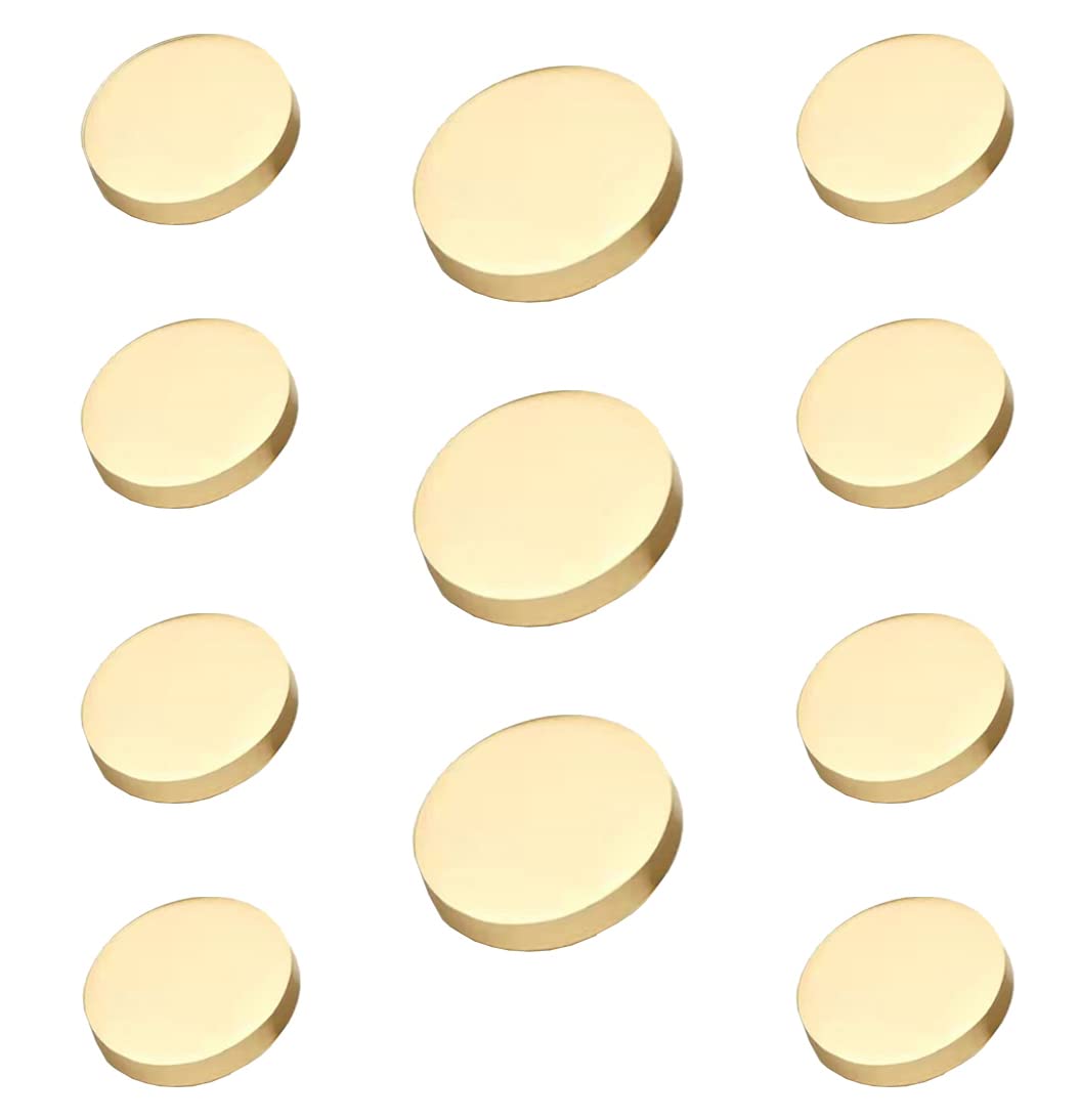 Boutons plats en métal coloris or mat raffiné pour sublimer vos vestes et manteaux en laine
