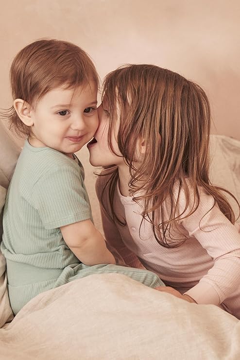 MORI Baby Short Sleeve Bodysuit with Envelope Neck and Nickel Free Poppers - Unisex Bodysuit3