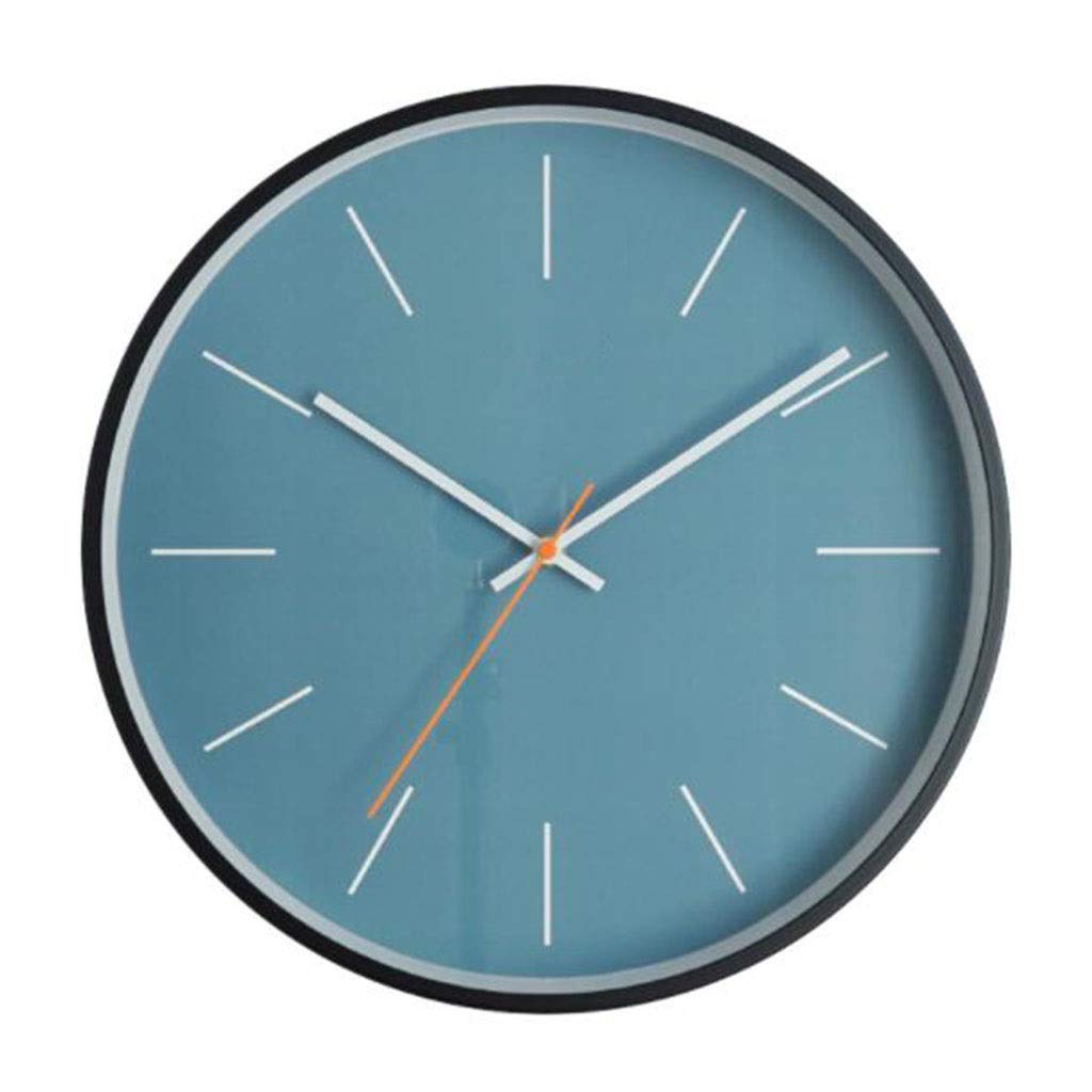 Horloge murale nordique bleue pour créer un salon zen