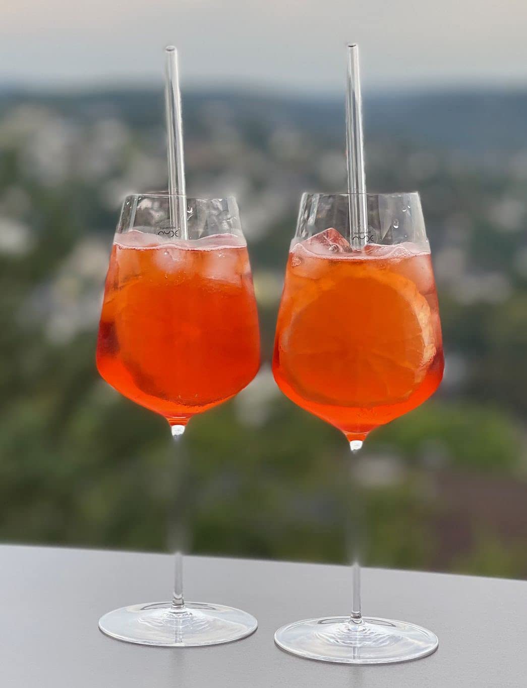 Topkapi elite Aperol Spritz Gläser Set DUO Exquisite XL – 2 Stück, ~450 ml | 2x Bleifreie, ultradünne Kristallgläser Cocktail Weinkelche mit 6x Glashalmen. Premium Geschenk für Paare und Cocktailfans.