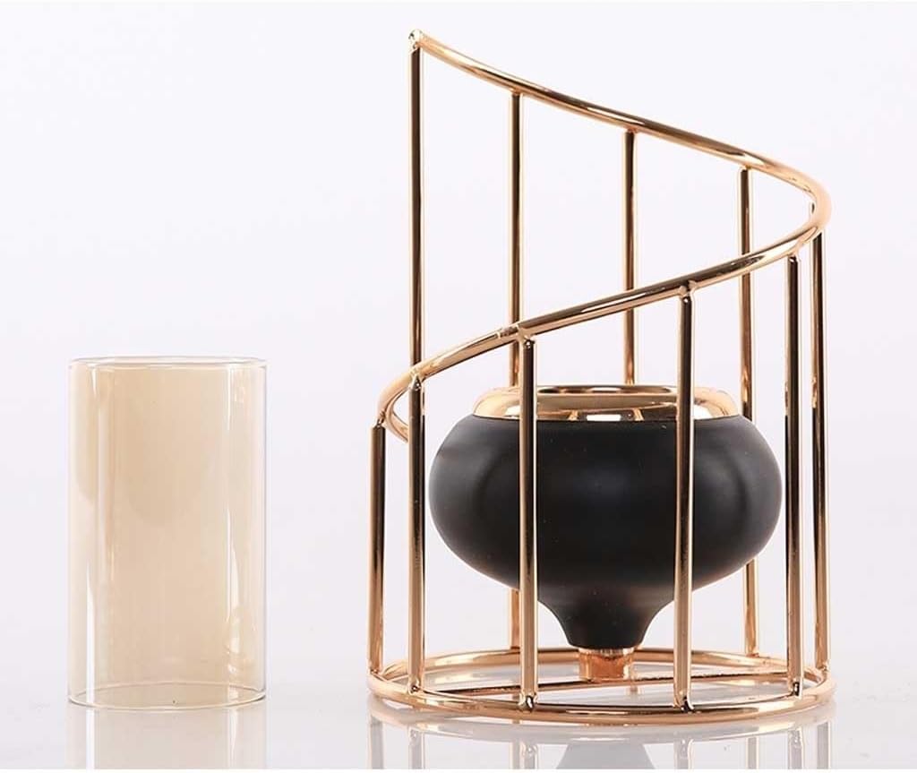 Vintage Candelabra Golden Metal Candlestick European Geometric Candlestick Romantic Candle Cup Living Room Home Decoration Wedding Ornaments Decoration Candle Stand(Large)
