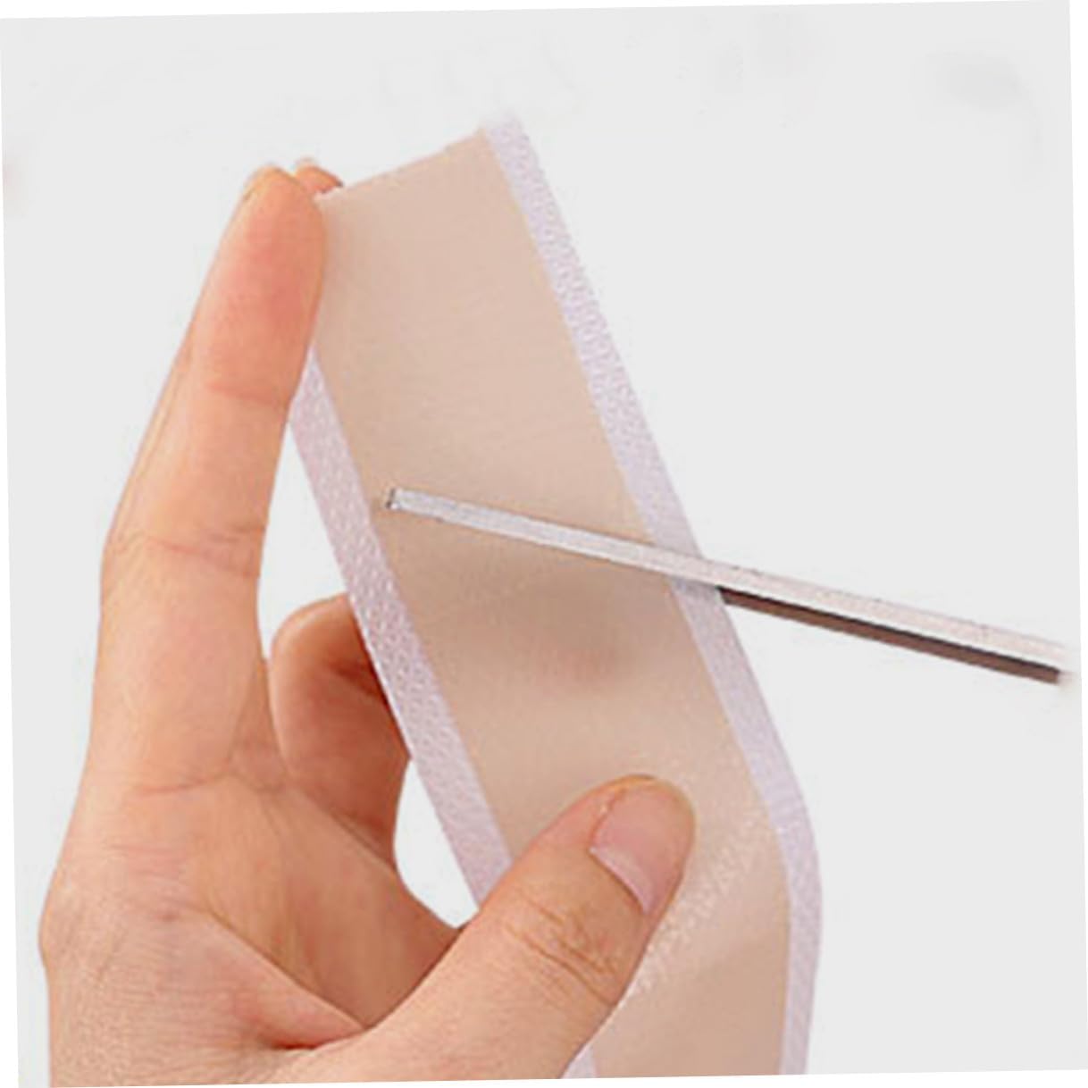 Cuttable Silicone Scar Cover Patch Roll 4x150cm Waterproof Breathable Scar Tape Wear-Resistant Self-Adhesive for Professional Wound Care