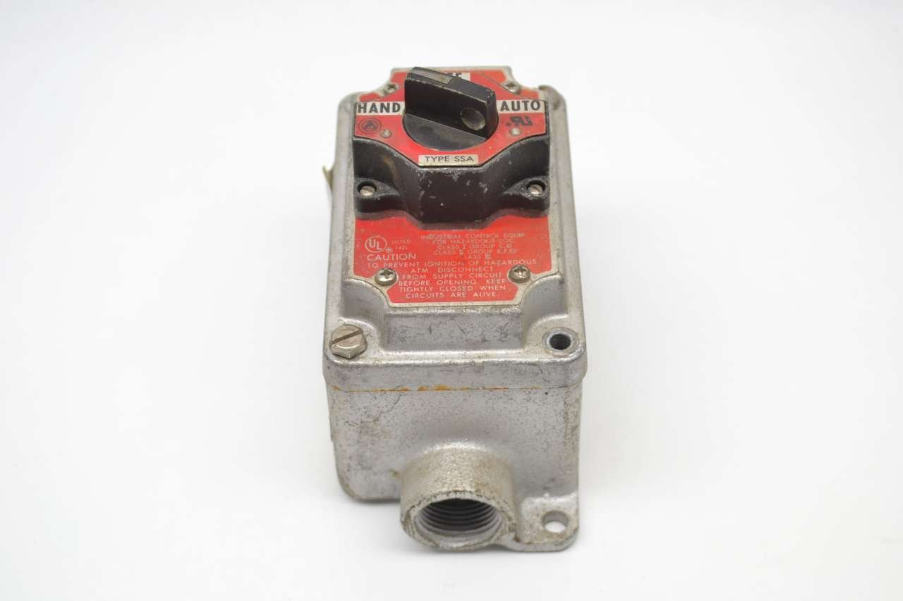 APPLETON EFD175345 CONTROL STATION 3 POSITION SELECTOR 600VAC SWITCH