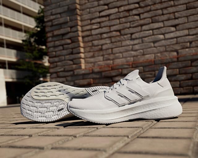 Image of adidas Men Ultraboost 5 Running Shoe