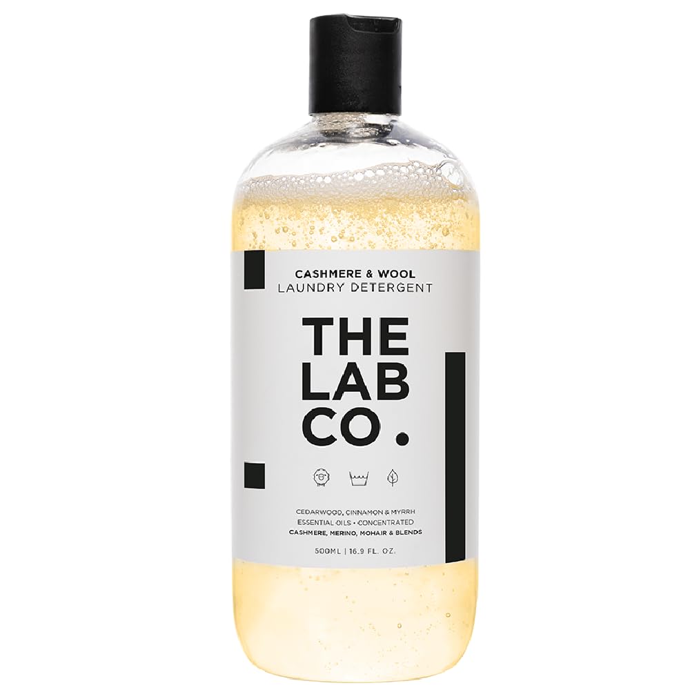 The Lab Co.Cashmere and Wool Laundry Wash 500ml. Non-Bio washing detergent for woollens to be use in your washing machine or handwashing. Scented with Cinnamon, Myrrh and Cedarwood. Up to 32 washes.