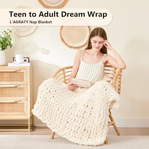 Image of L'AGRATY Chunky Knit Throw Blanket for Couch, 30'' x 40'' Knit Throw, Ivory