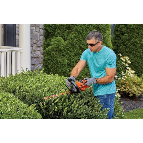 BLACK+DECKER Electric Hedge Trimmer, 16-Inch 3.0 Amp Compact Corded Power Hedge Trimmer (BEHT100) - image 7