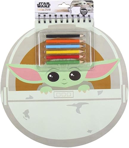 CERDÁ LIFE'S LITTLE MOMENTS - Cuaderno de Dibujo para Colorear de Baby Yoda (The Mandalorian) Incluye 6 Lápices de Colores y 15 Pegatinas - Licencia