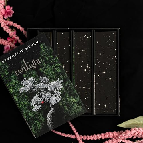 Image of The Twilight Saga Deluxe Hardcover Collection
