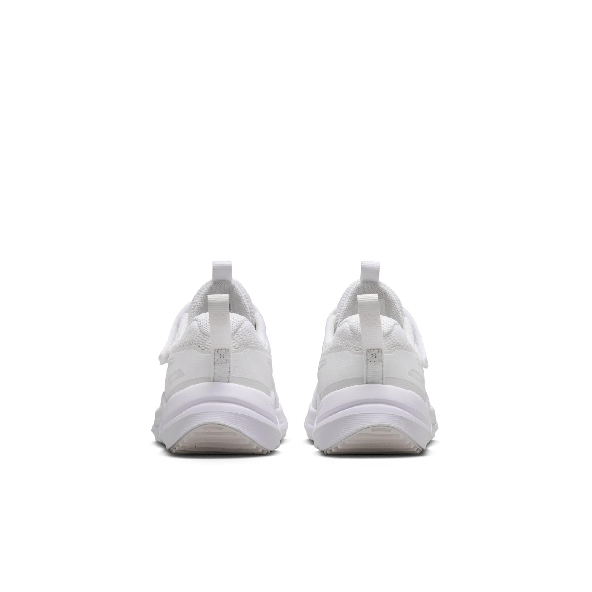Nike Cosmic Runner Schuh für jüngere Kinder, HM4400