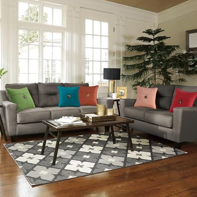 Outdoor Decorative Pillows with Coconut Button Pack of 4, 18 x 18 Outdoor Pillow Set for Couch Bed Throw Patio Sofa, Grass Green