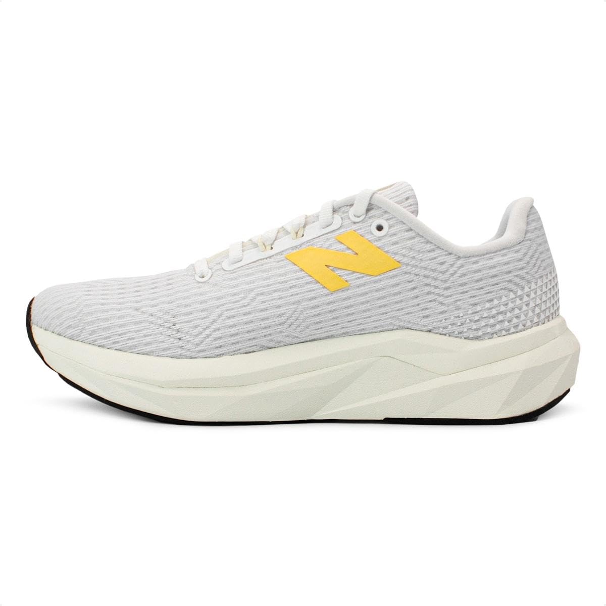New Balance FuelCell Propel V5 - Scarpe da corsa da donna, Bianco/Nero/Mango caldo, 7
